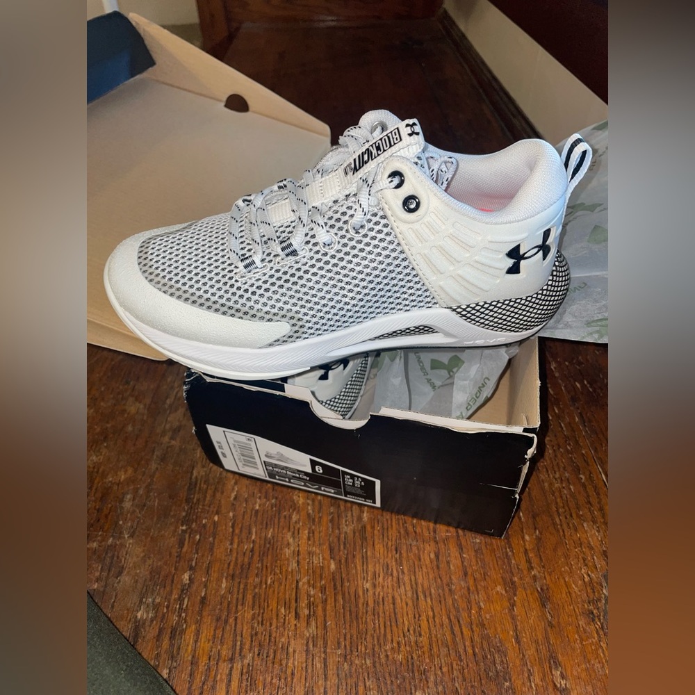 New In Box & New With Tags | Under Armor  HOVR Block City Shoes *make of… - Picture 2 of 6